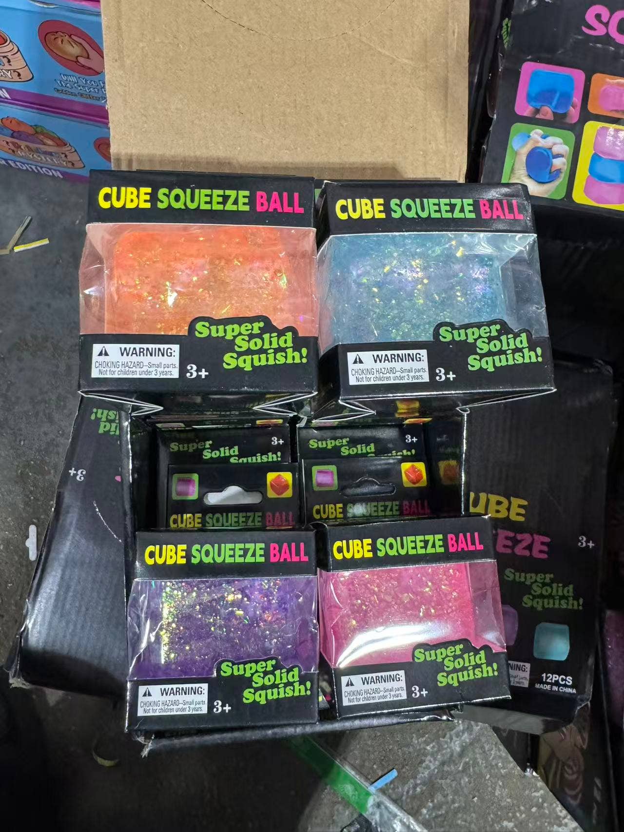 Prime Opticals - HOT TRENDY Squishy Cubes - Glitter
