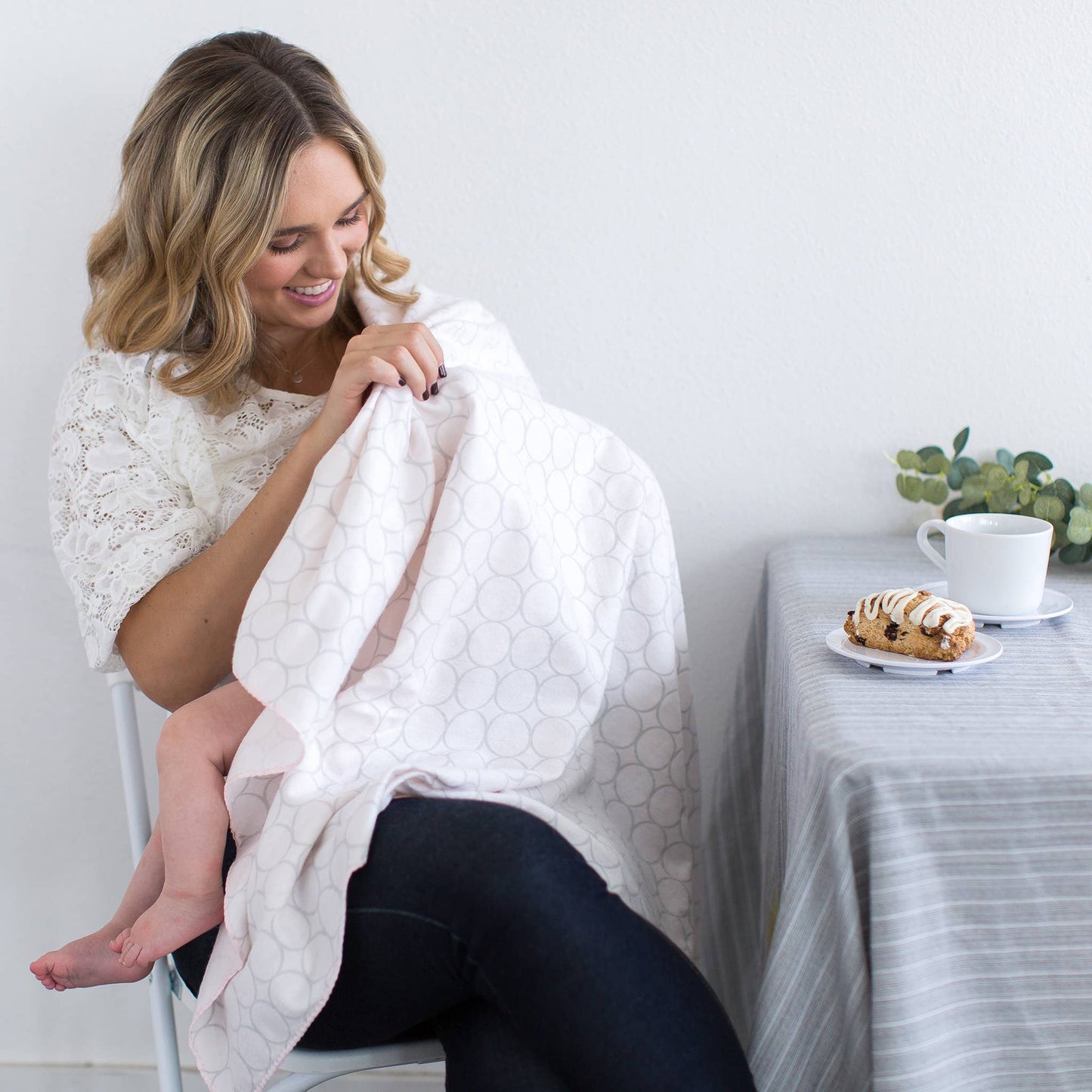 Ultimate Swaddle Blanket, Elephant & Chickies, Pastel Yellow