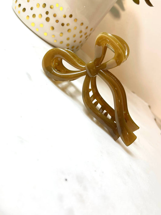 ShannAgains Jewels - SALE! Bow Hair Claw clip acrylic