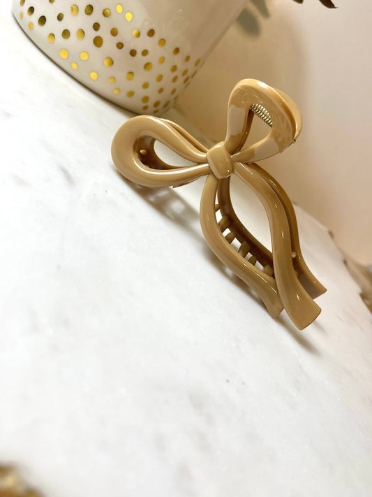ShannAgains Jewels - SALE! Bow Hair Claw clip acrylic